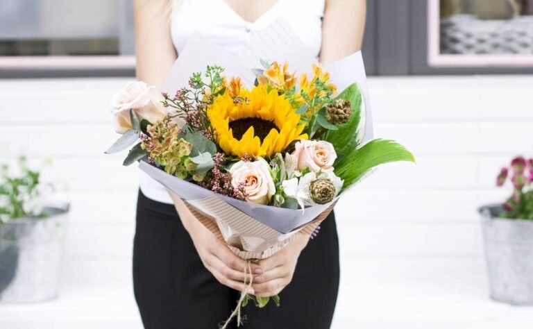 Express your Love with Birthday Flower Bouquet Delivery - Fast & Fresh